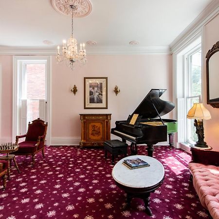Central Park Bed & Breakfast Луисвилл Экстерьер фото