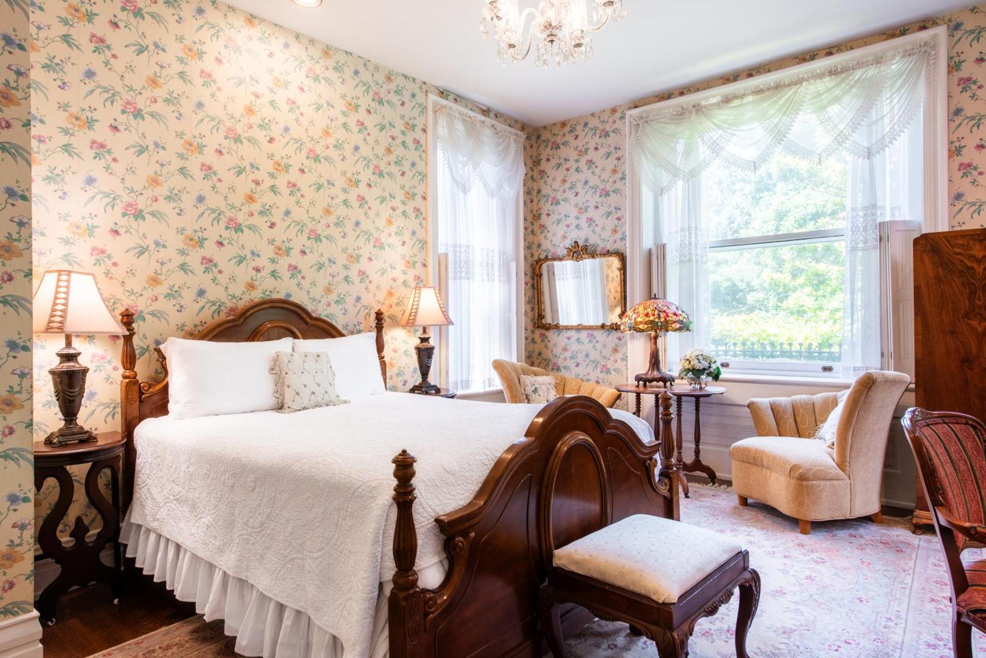 Central Park Bed & Breakfast Луисвилл Номер фото