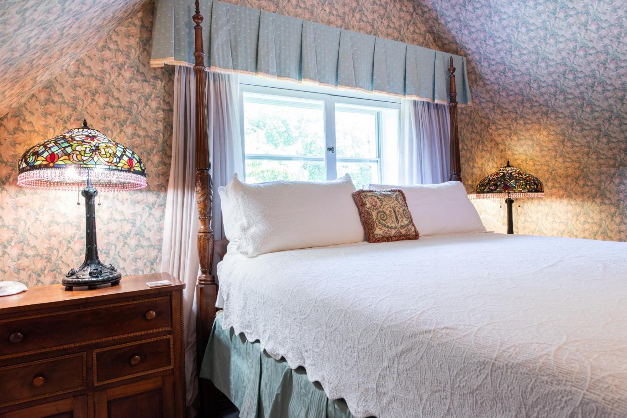 Central Park Bed & Breakfast Луисвилл Номер фото