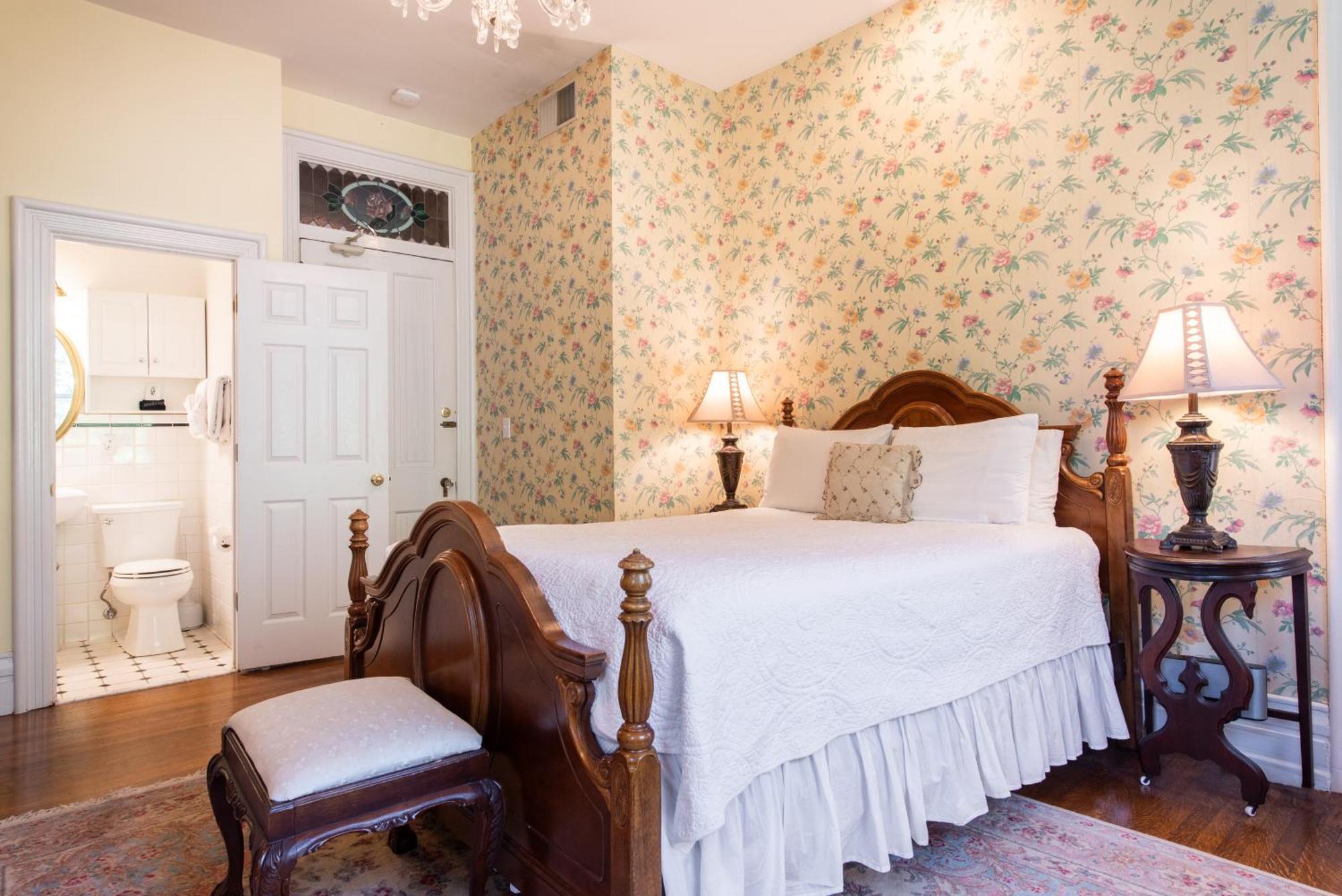 Central Park Bed & Breakfast Луисвилл Номер фото