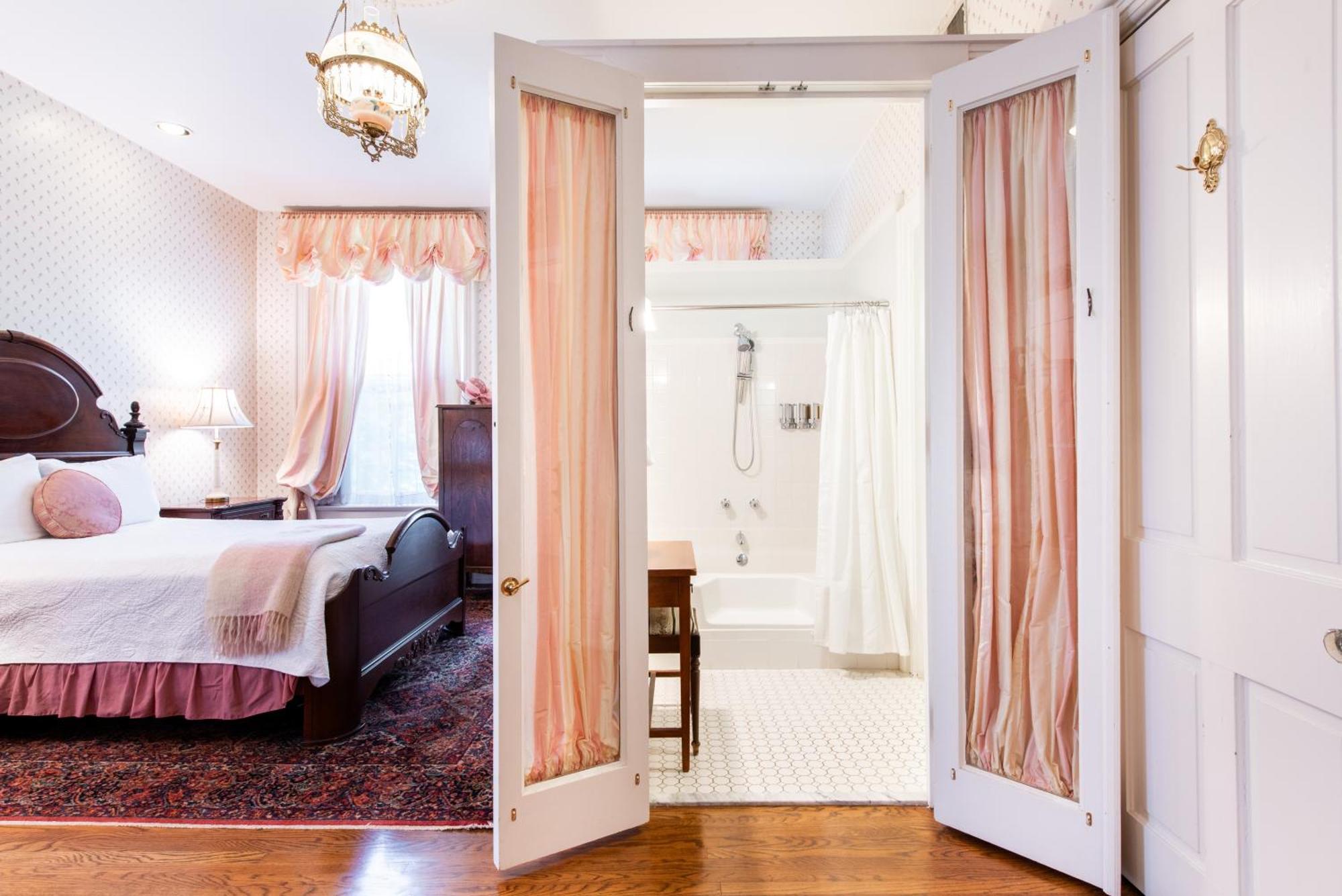 Central Park Bed & Breakfast Луисвилл Номер фото