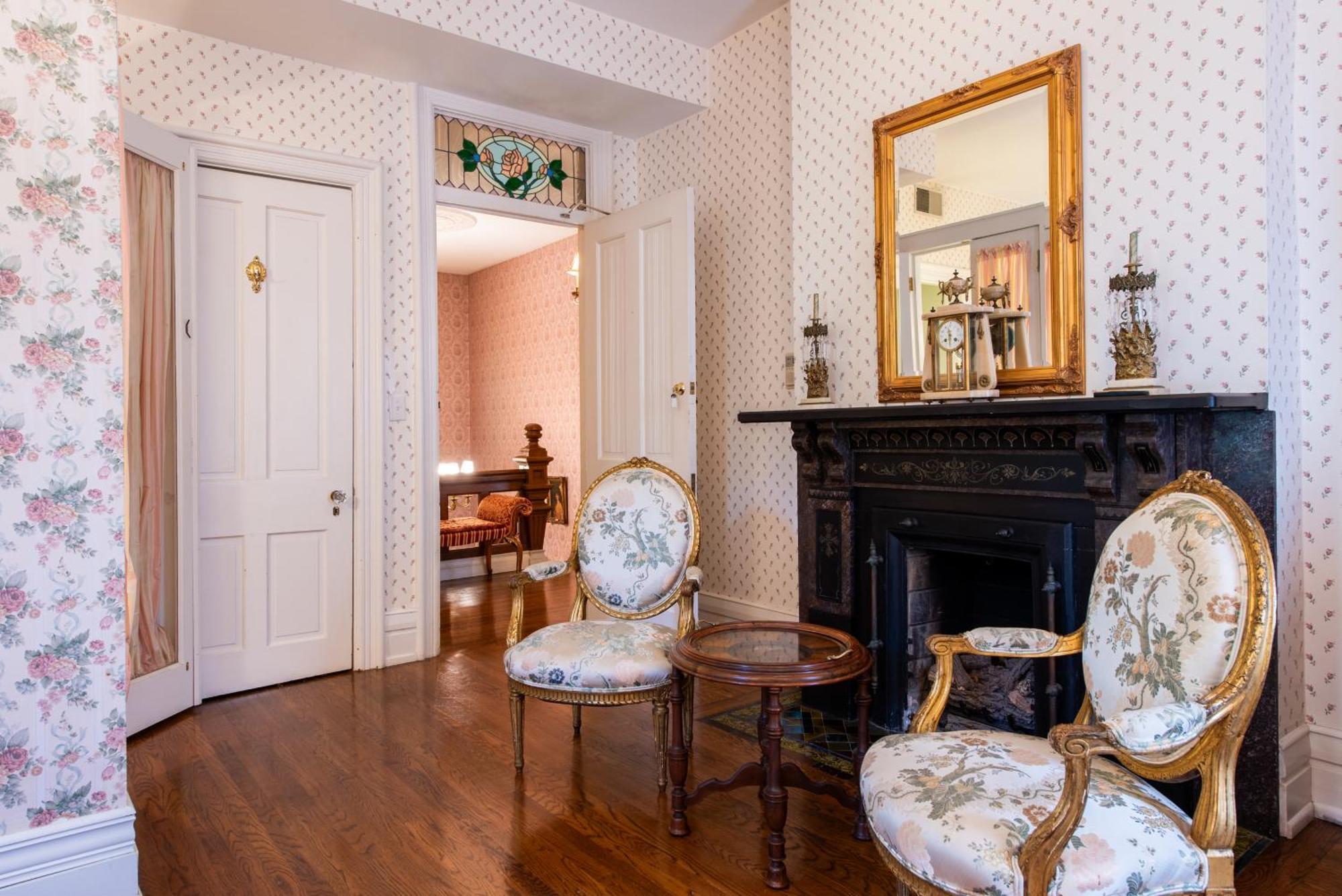 Central Park Bed & Breakfast Луисвилл Номер фото